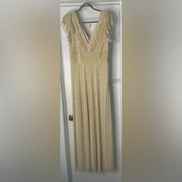 Mac Duggal Sequin Flutter Cap Sleeve Gown Size 10 - Picture 14 of 15